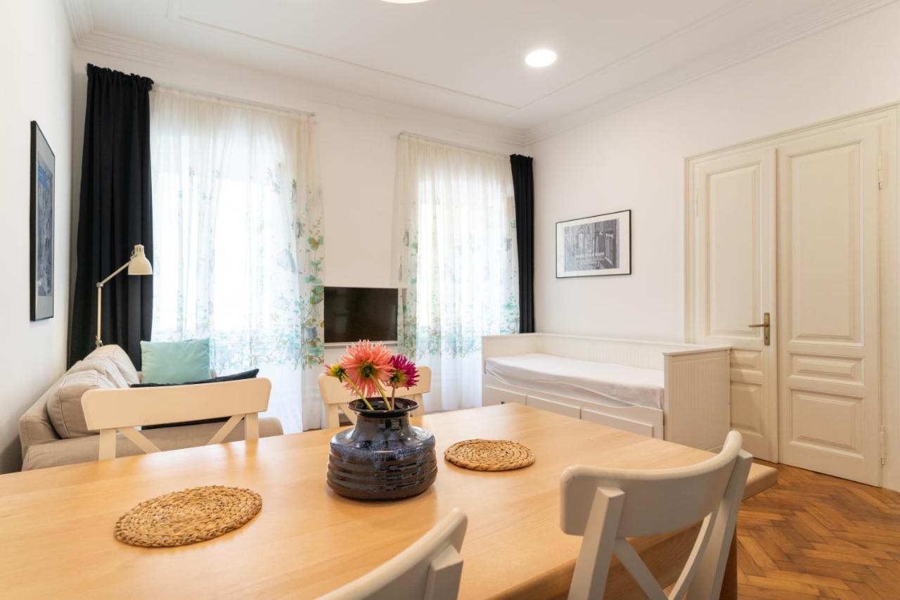 Mimi Carera Apartment & Room Rovinj Exterior foto